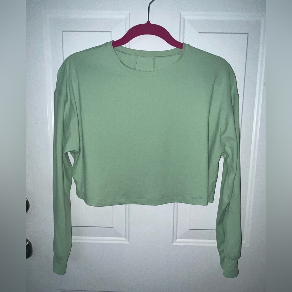 🍋 LIKE NEW Lululemon Muscle Love L/S Shirt in Creamy Mint - Size 6 (?)